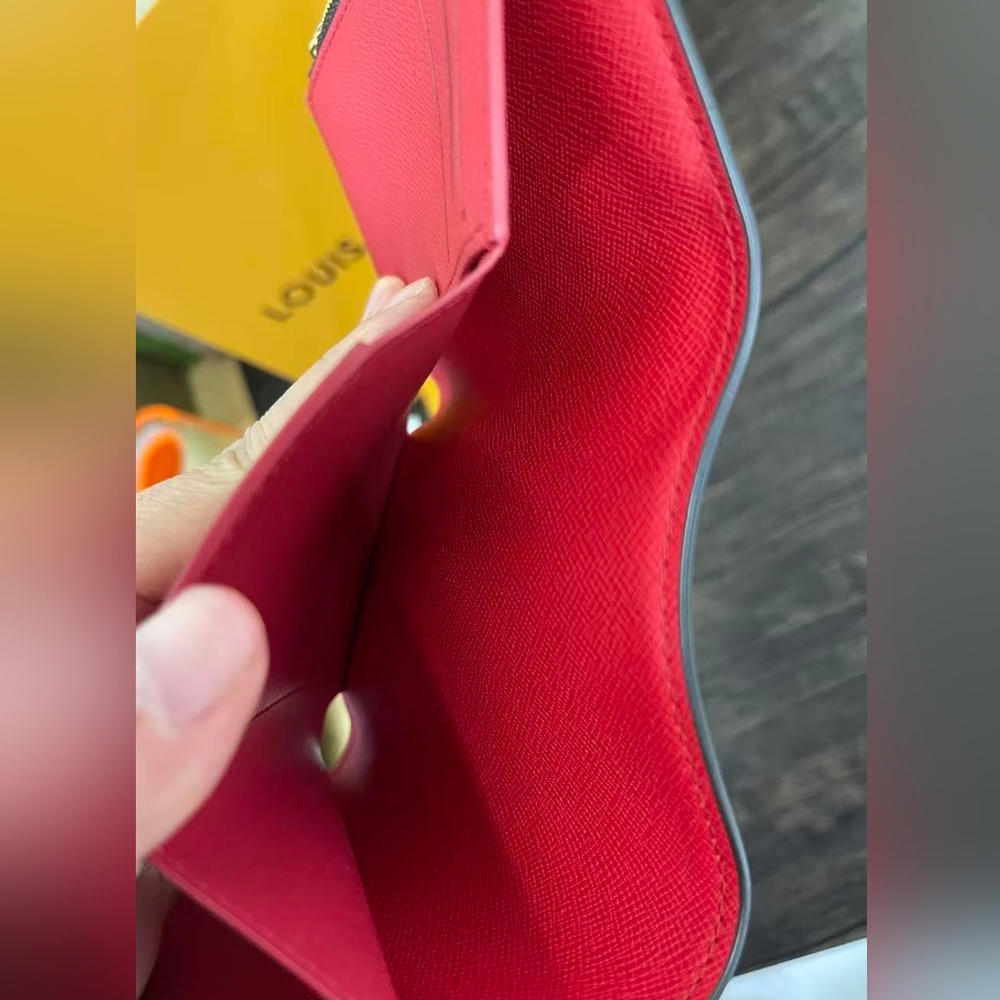 Louis Vuitton Victorine Wallet - Picture 9 of 10